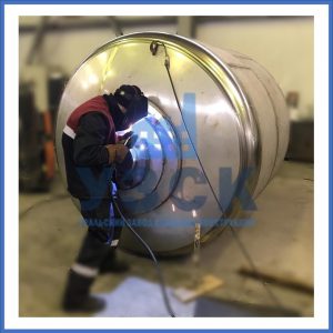 Купить баки и ёмкости из нержавеющей стали от завода УЗСК в Подольске